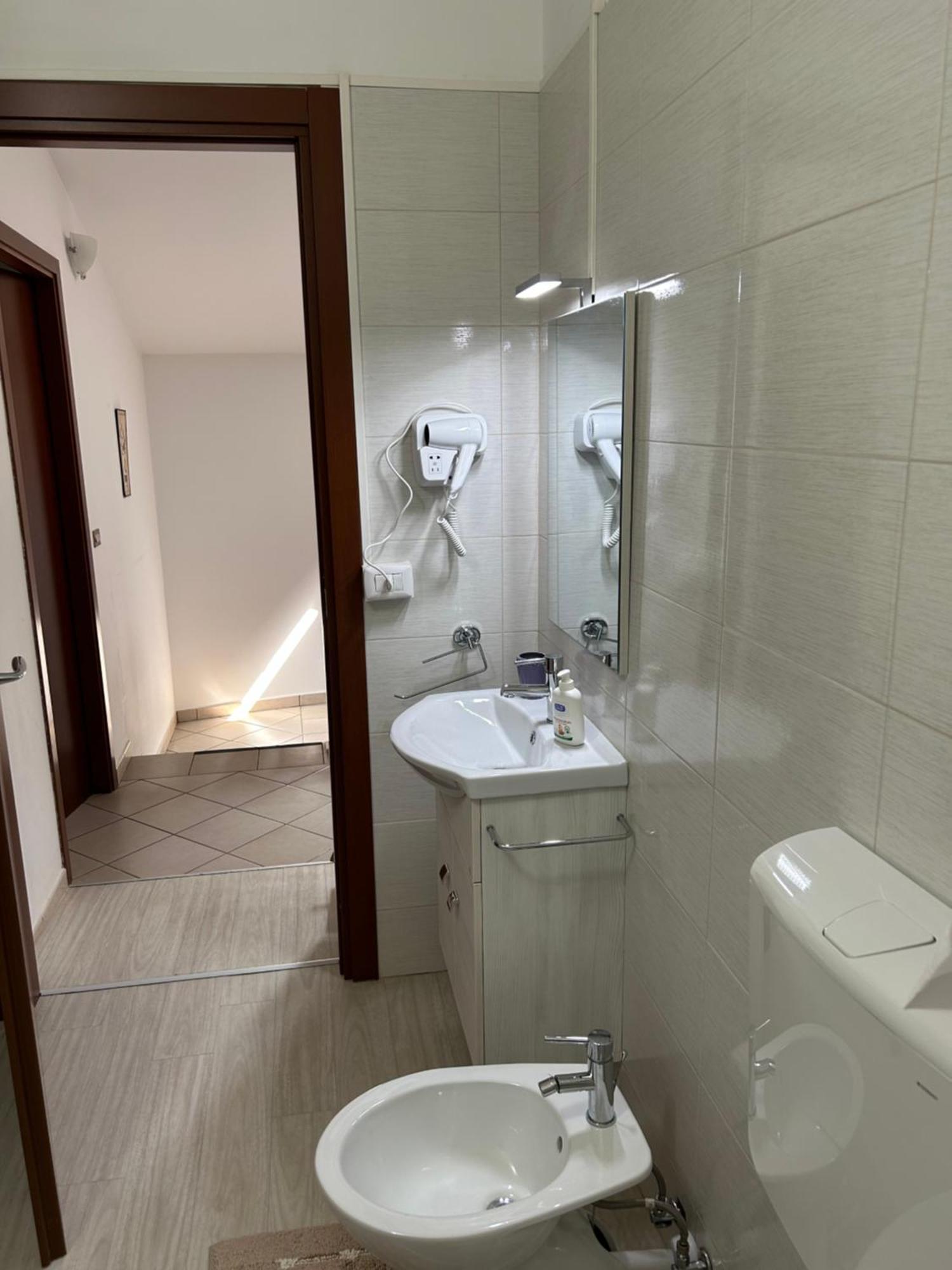 B&B Caselle Caselle Torinese Dış mekan fotoğraf